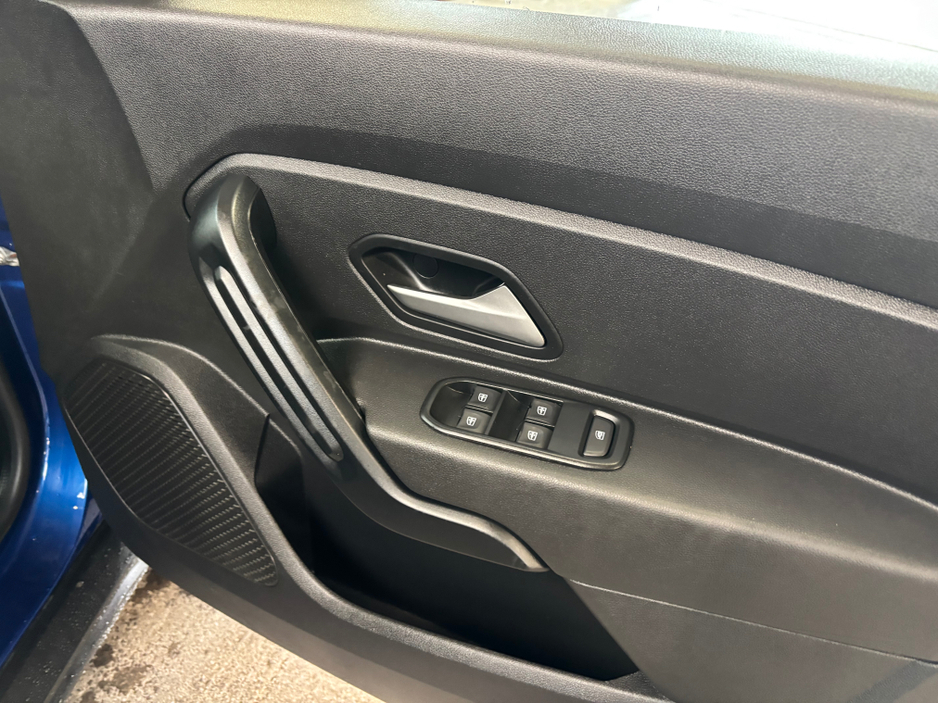 2023 Dacia Duster EXPRESSION BLUE DCI 115 4X2 NB €18,999