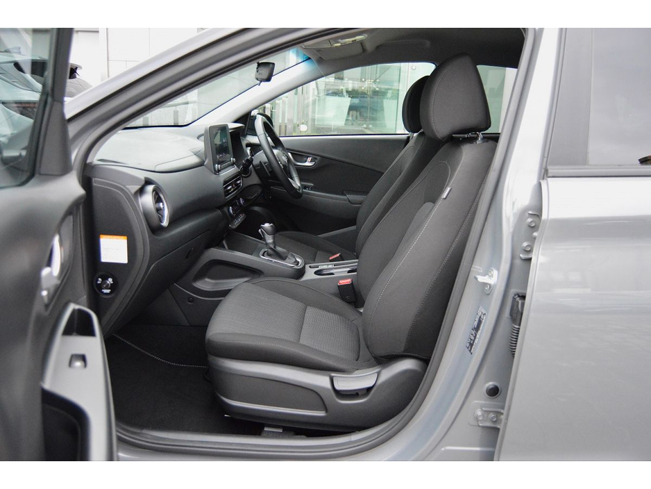 2022 Hyundai Kona - image 14