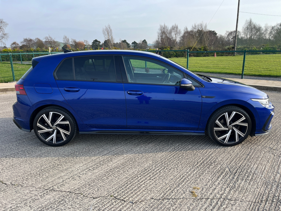 2022 Volkswagen Golf - image 7