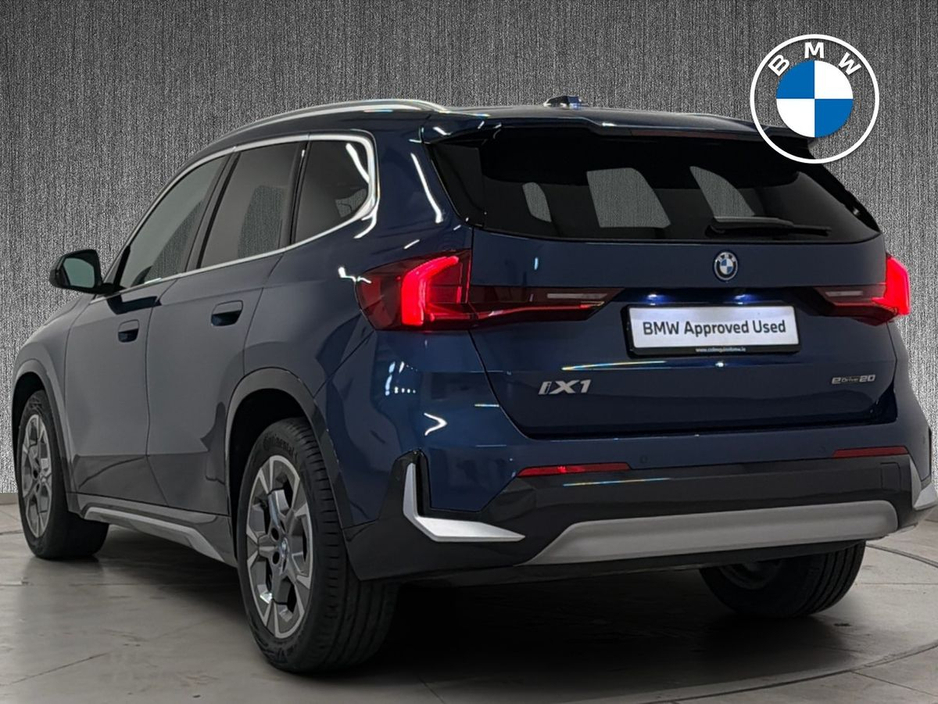 2025 BMW iX1 - image 2