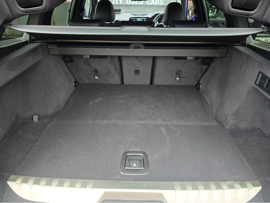 2021 BMW 3 Series - image 31