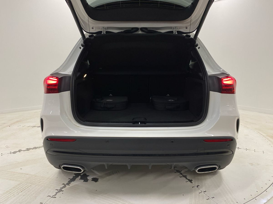 2025 Mercedes-Benz GLA Class - image 19