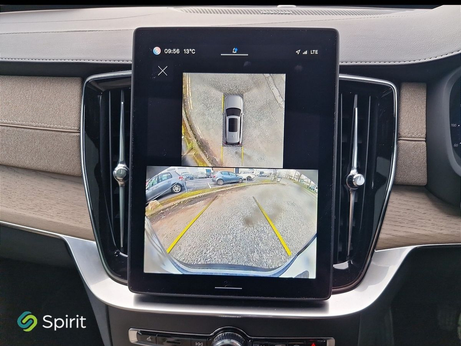 2025 Volvo XC90 - image 14