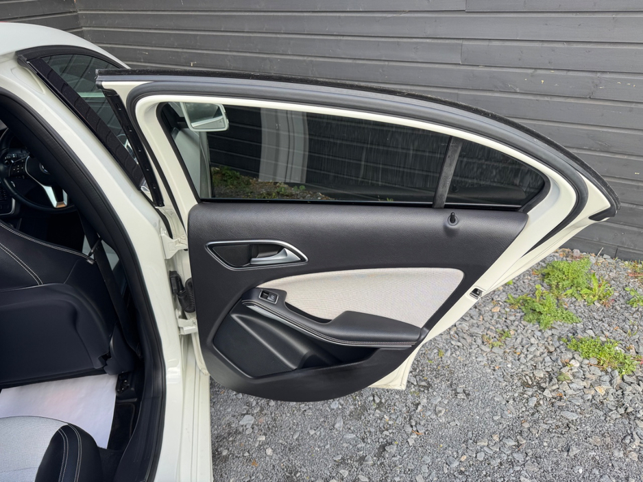 2014 Mercedes-Benz A Class - image 17