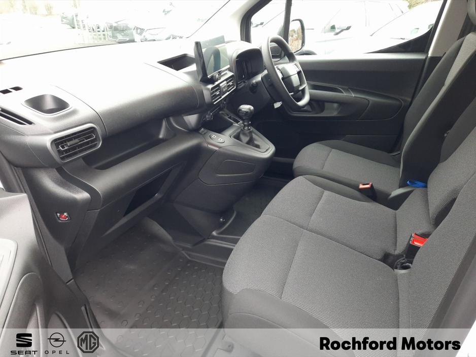 2026 Opel Combo L1H1 Komfort 1.5D 100HP €21,050