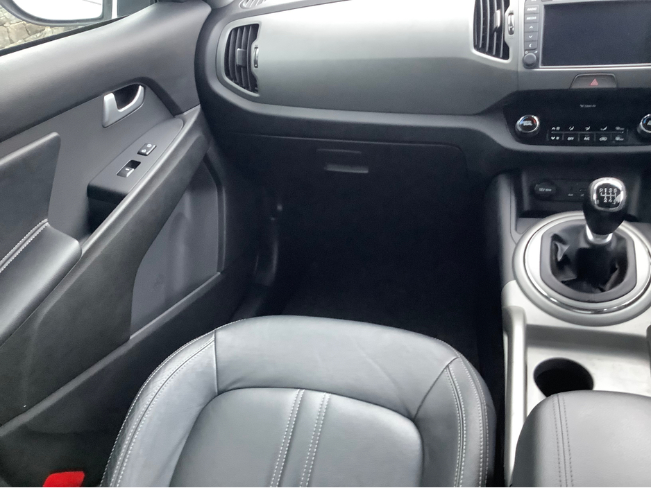 2015 Kia Sportage - image 16