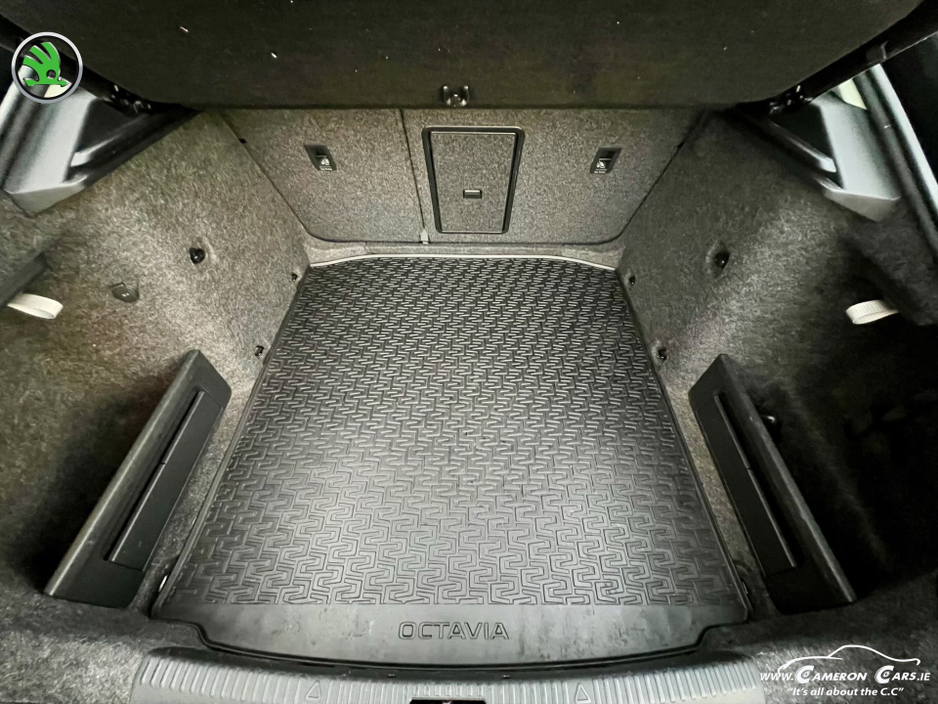 2016 Skoda Octavia STYLE 1.6 TDI CARPLAY XENON €9,950