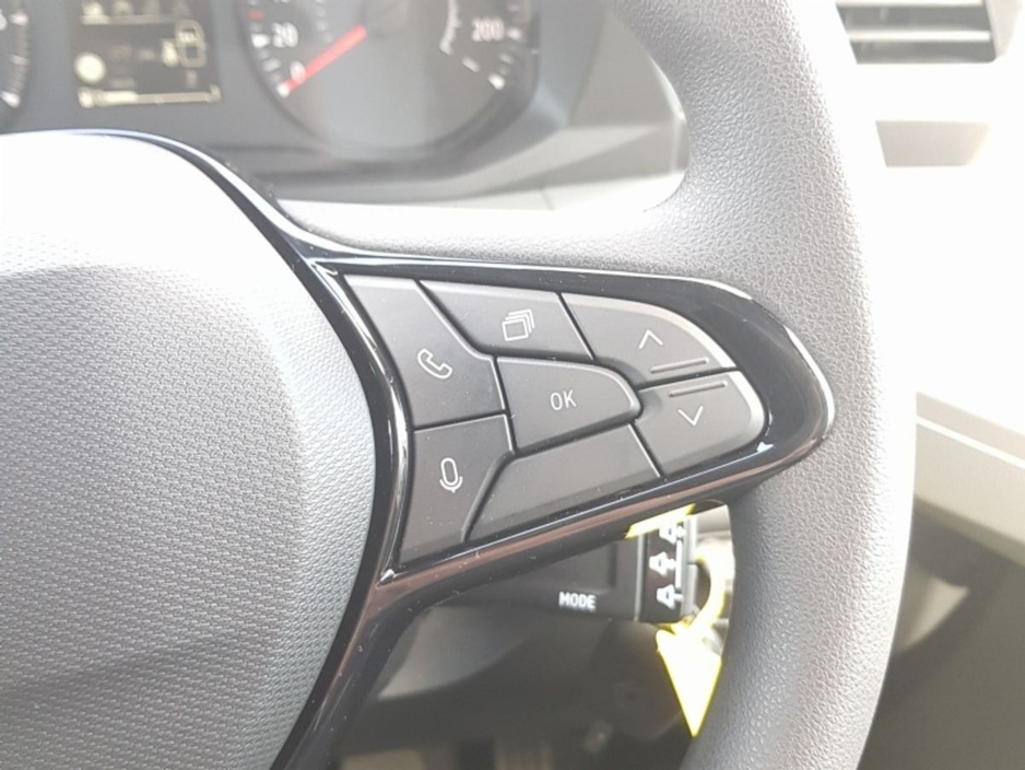 2026 Renault Master - image 13