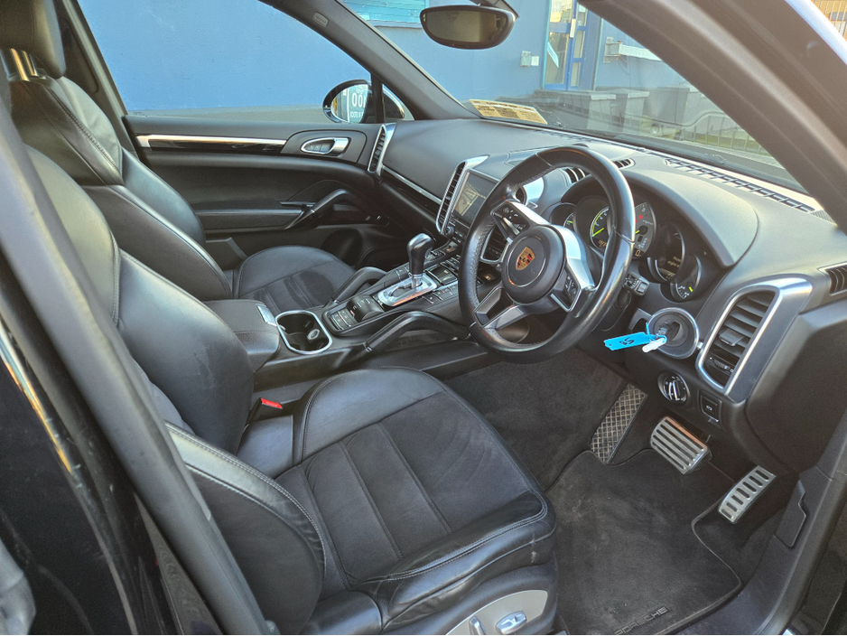 2017 Porsche Cayenne PLATFORM ED S EHYB TIP A R69 STUNNING JEEP  SUPERB CONDITION €35,950