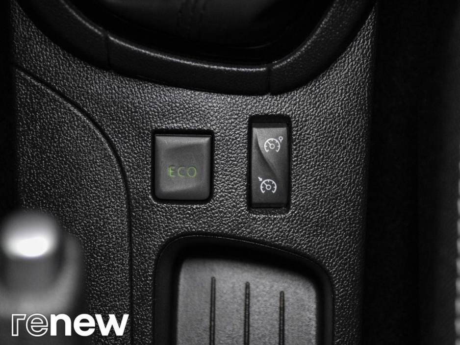 2018 Renault Clio - image 23