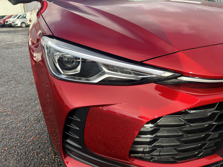 2026 MG ZS TROPHY HYBRID. €27,134