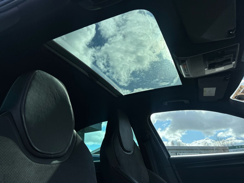 2024 Skoda Superb - image 24