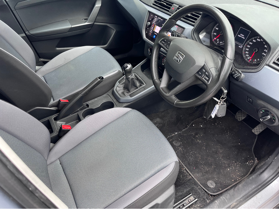 2021 SEAT Arona - image 6