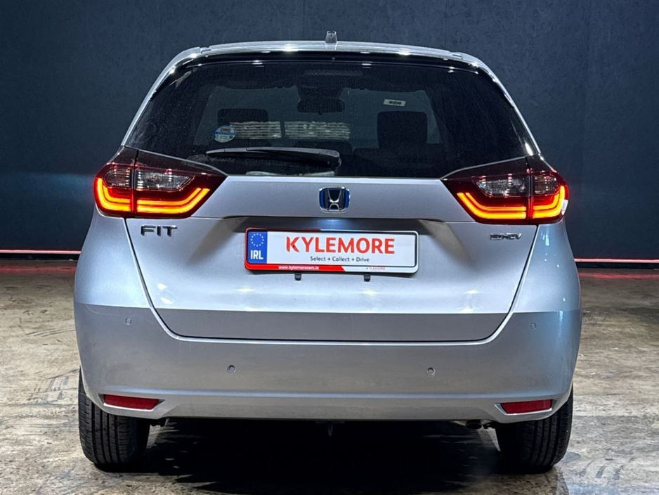 2020 Honda Fit - image 4