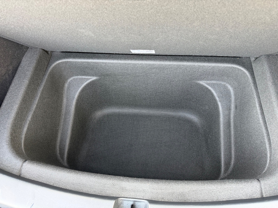 2023 Tesla Model Y - image 21