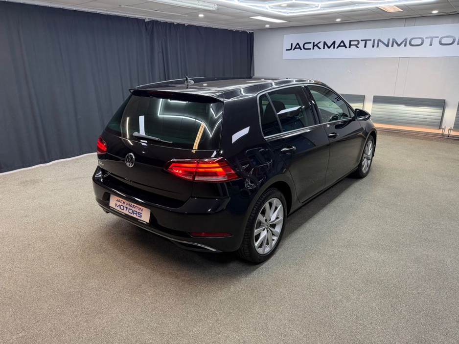 2018 Volkswagen Golf - image 13