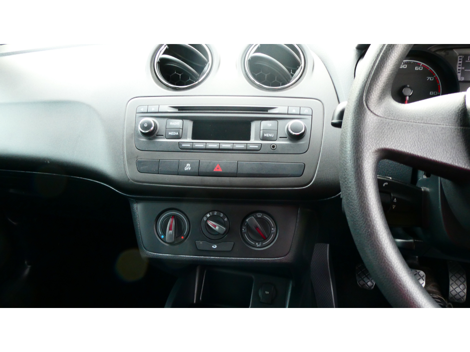 2016 SEAT Ibiza - image 10