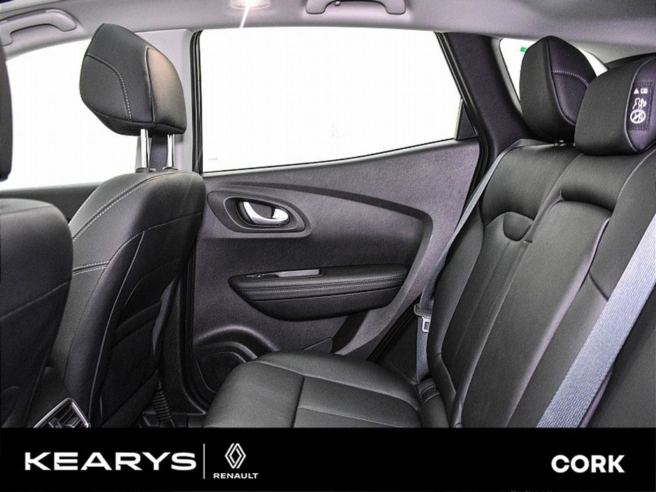 2020 Renault Kadjar - image 7