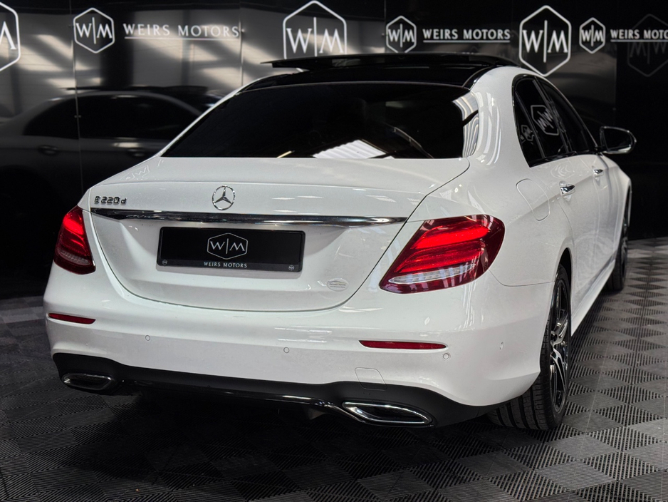 2016 Mercedes-Benz E Class - image 9
