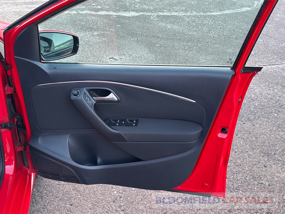 2014 Volkswagen Polo 1.2 , AUTO // LOW MILEAGE €9,950