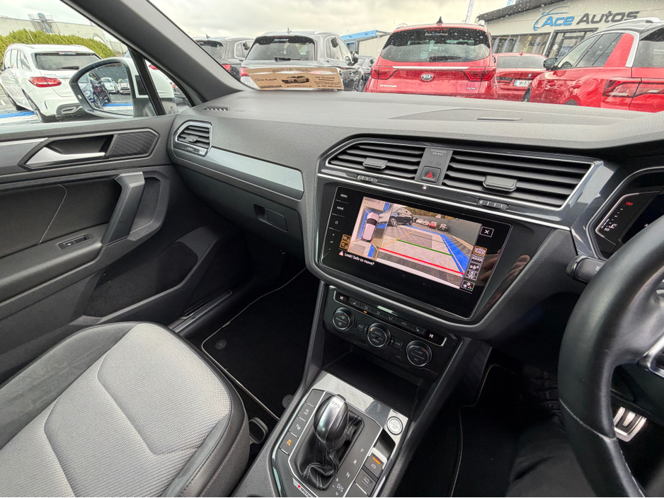 2019 Volkswagen Tiguan R-LINE 4WD - 2.0L DIESEL - AUTO - 12M WARRANTY - CAR: 1724 €32,950