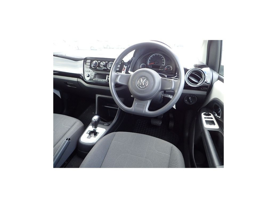 2016 Volkswagen up! Move Up 1.0 5DR Automatic €9,950