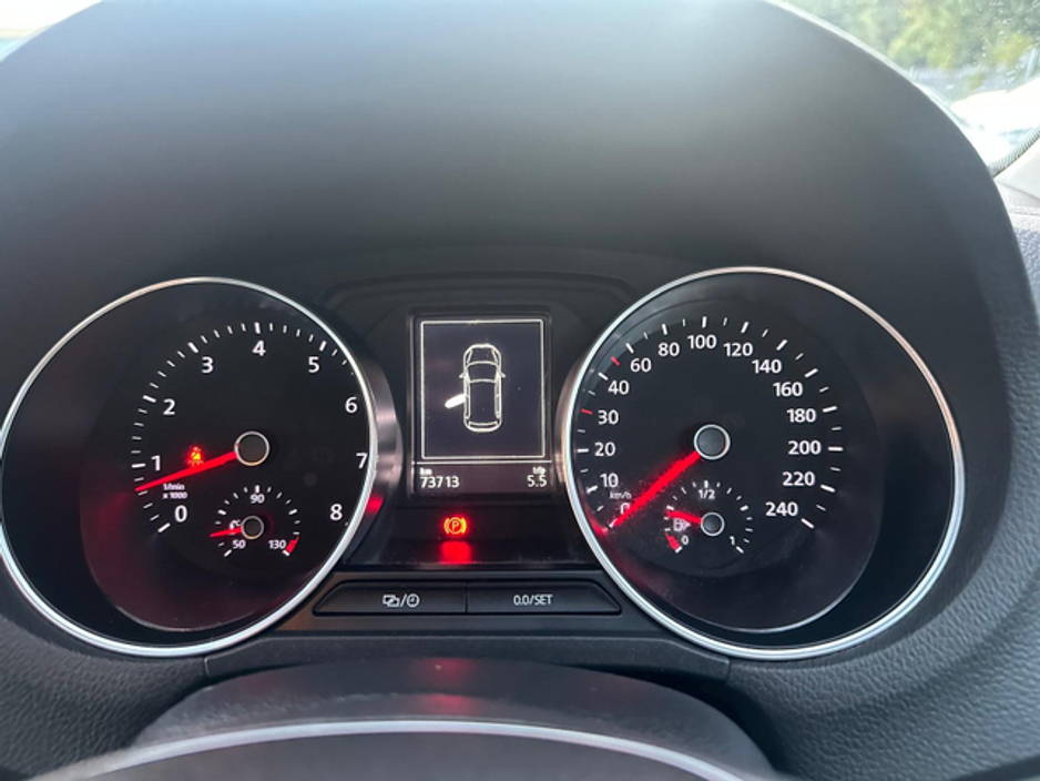 2014 Volkswagen Polo - image 19