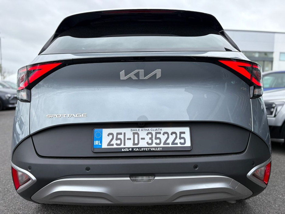 2025 Kia Sportage - image 13