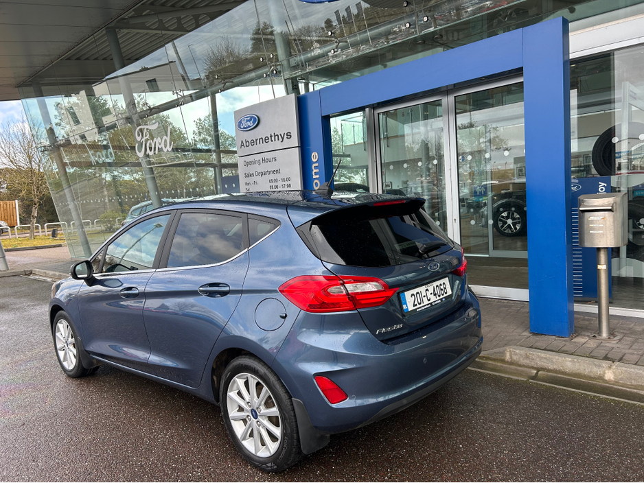 2020 Ford Fiesta - image 9