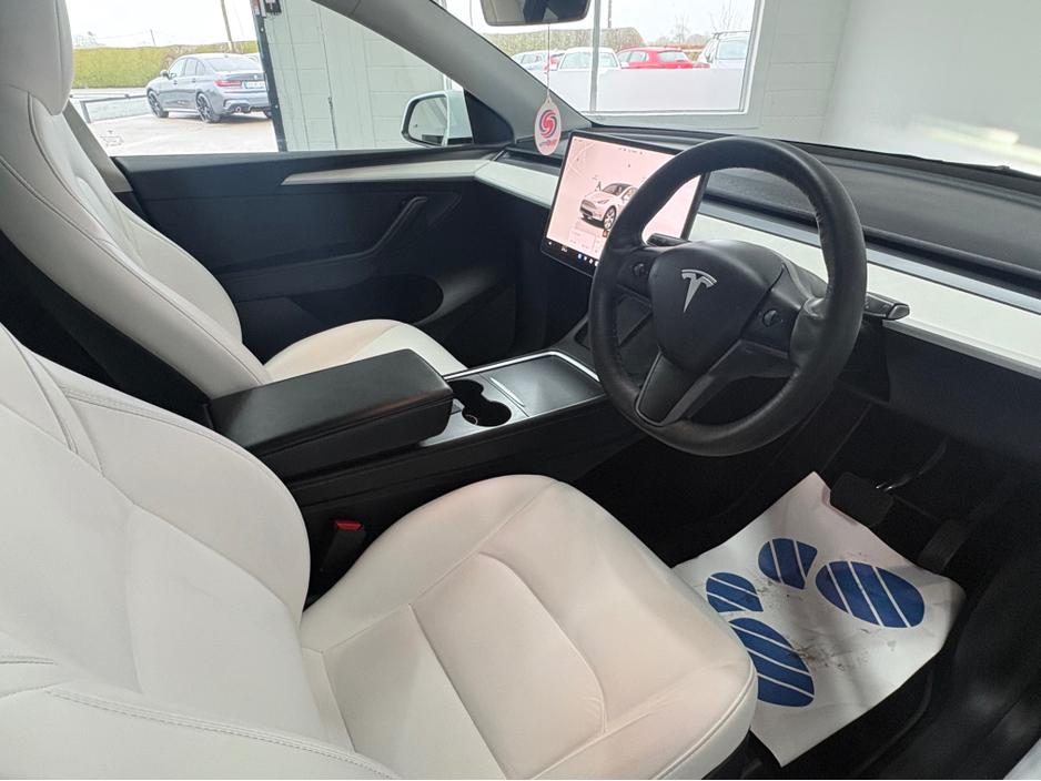 2023 Tesla Model Y - image 16