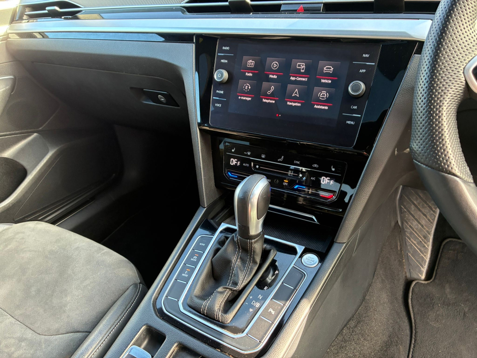 2022 Volkswagen Arteon - image 10