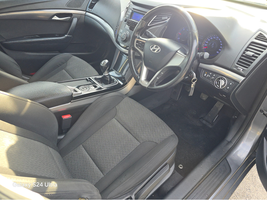 2013 Hyundai i40 - image 8