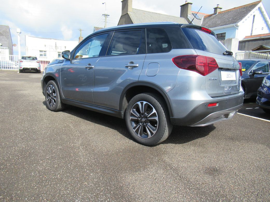 2023 Suzuki Vitara - image 11