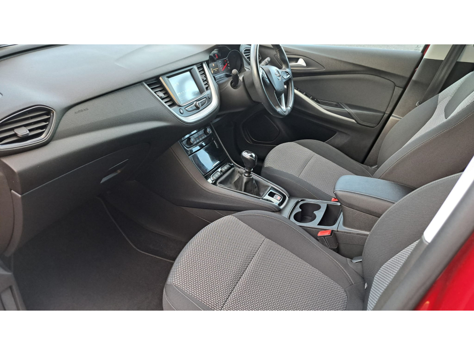2021 Opel Grandland X - image 5
