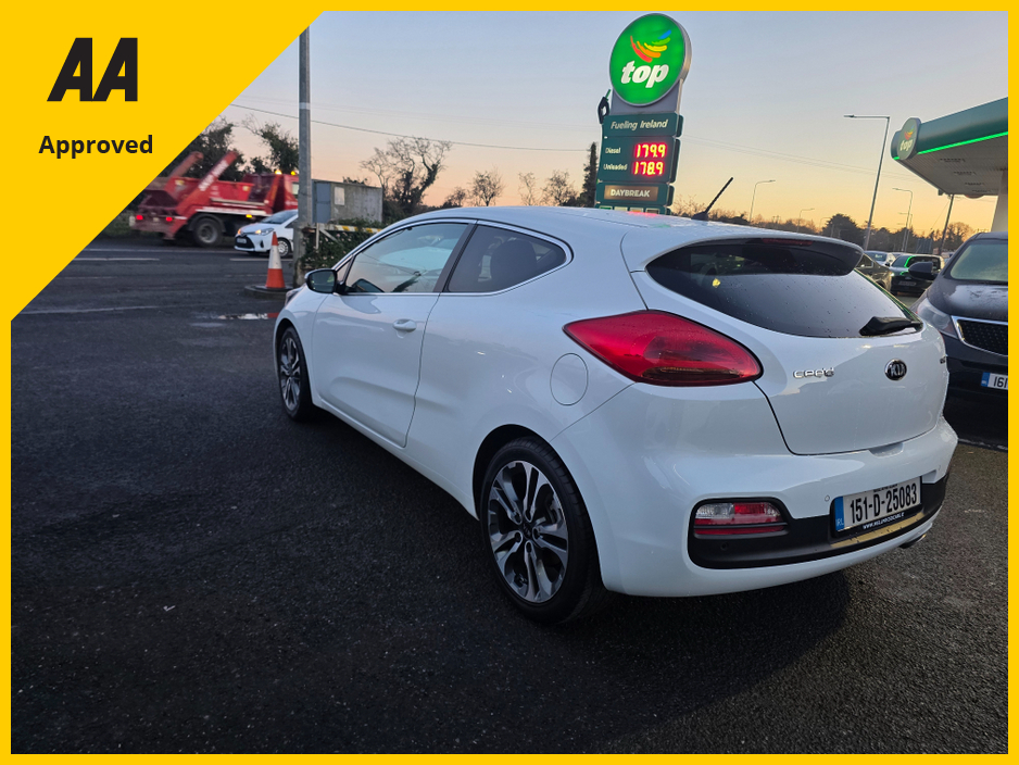 2015 Kia Ceed - image 4