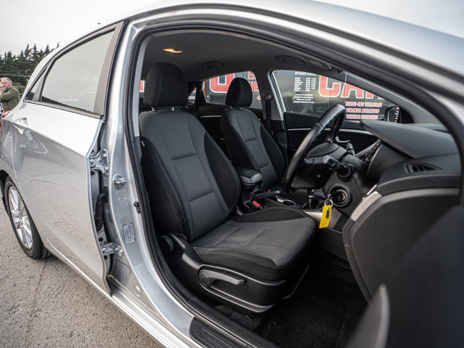 2014 Hyundai i30 - image 18