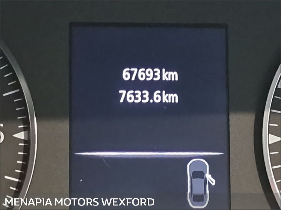 2020 Dacia Duster - image 14