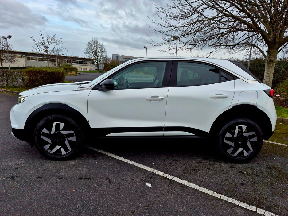 2023 Opel Mokka - image 3