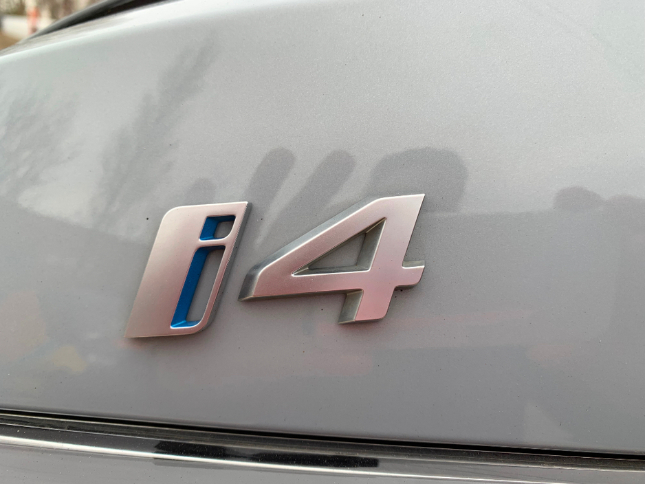 2023 BMW i4 - image 10