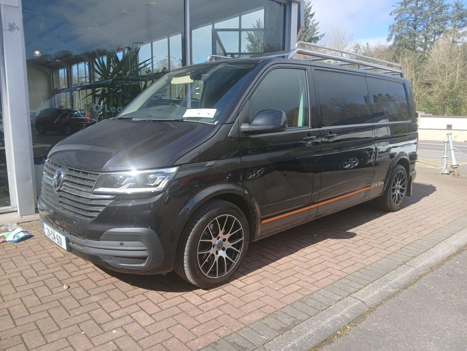 2021 Volkswagen Transporter - image 2