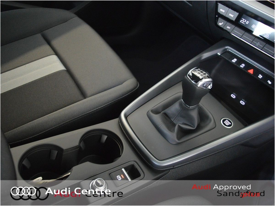 2025 Audi A3 SAL 30 TDI 115HP SE €38,999