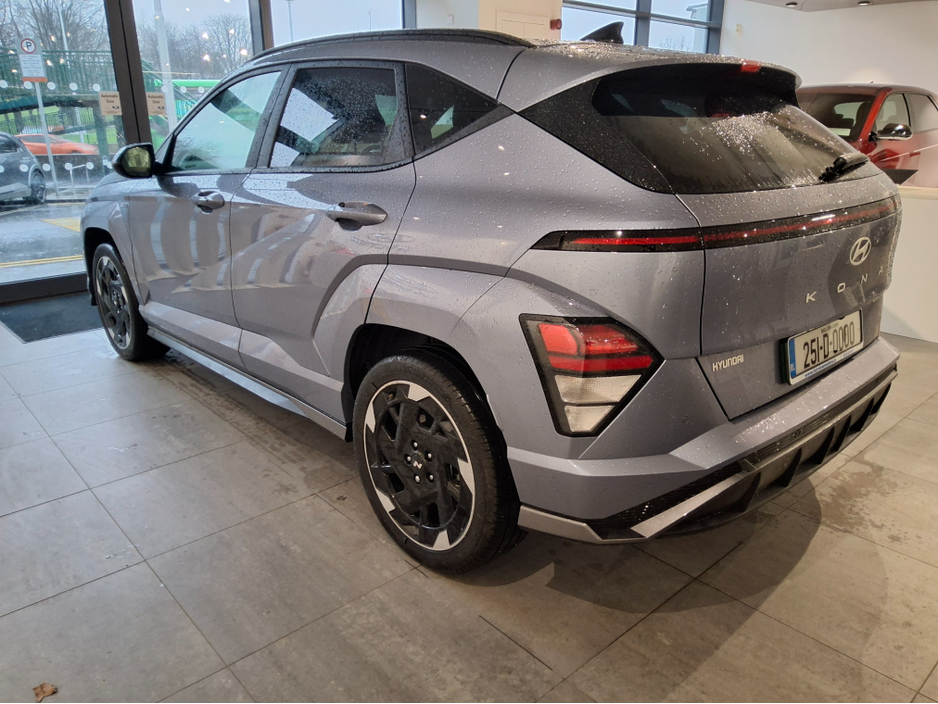 2025 Hyundai Kona - image 3
