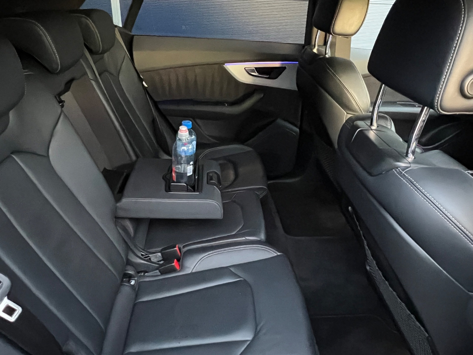 2019 Audi Q8 - image 44