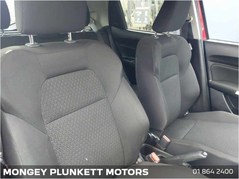 2018 Suzuki Swift - image 12