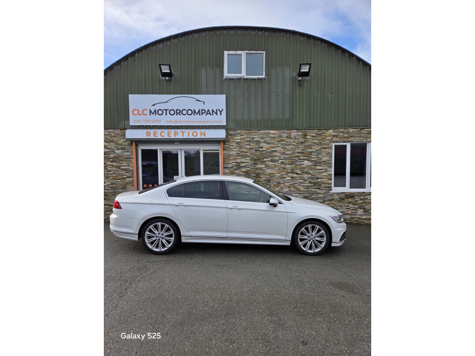 2017 Volkswagen Passat  €19,950