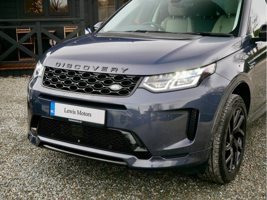 2024 Land Rover Discovery Sport - image 11