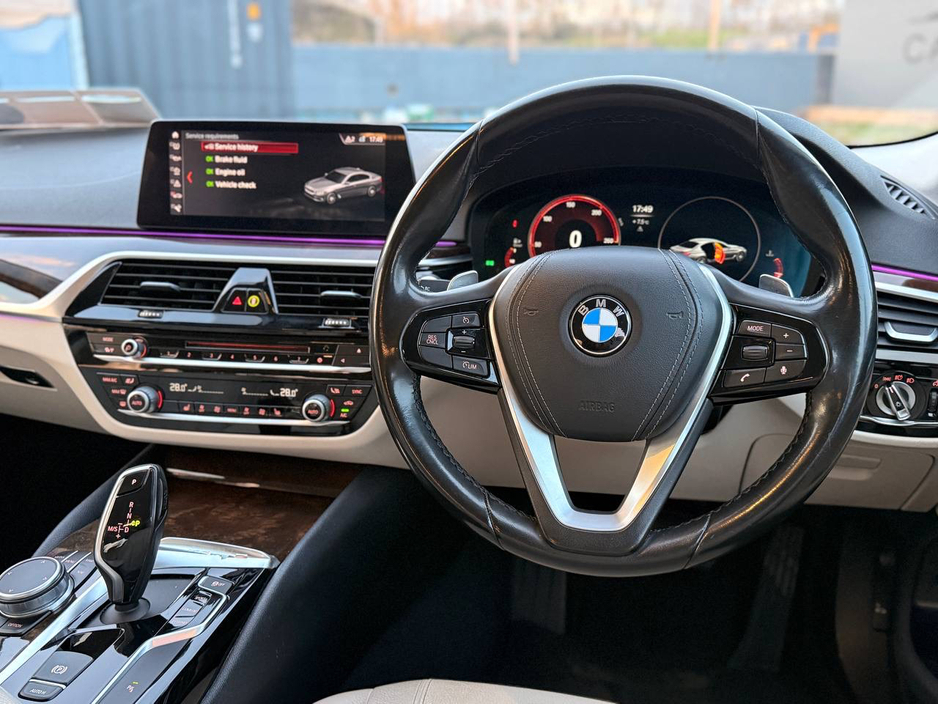 2019 BMW 5 Series - image 40
