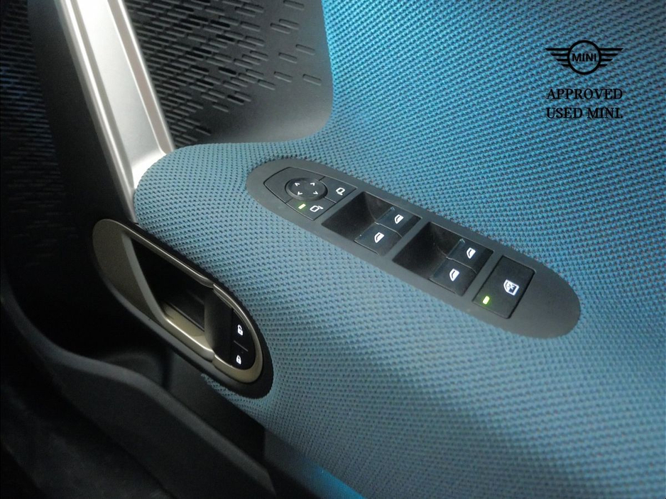 2025 MINI Aceman E €31,900