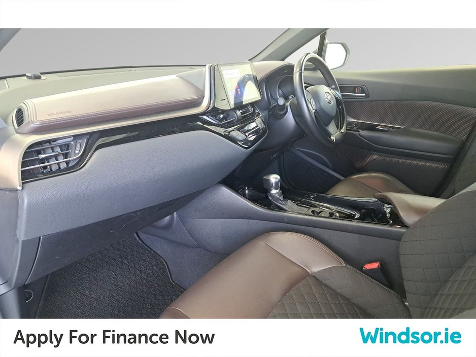 2020 Toyota C-HR HYBRID AUTO €21,995