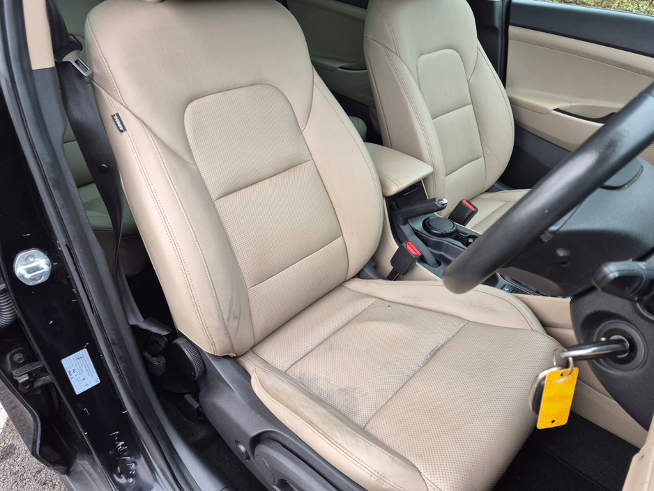 2017 Hyundai Tucson - image 16